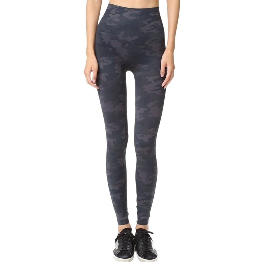 Spanx | Women's Look At Me Now Camo Print Leggings (Size Small)